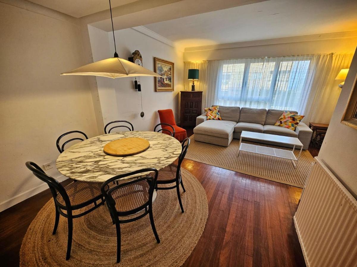 Amplio Piso En La Playa De 135 M2 Con Garaje Apartment Zarautz Ngoại thất bức ảnh